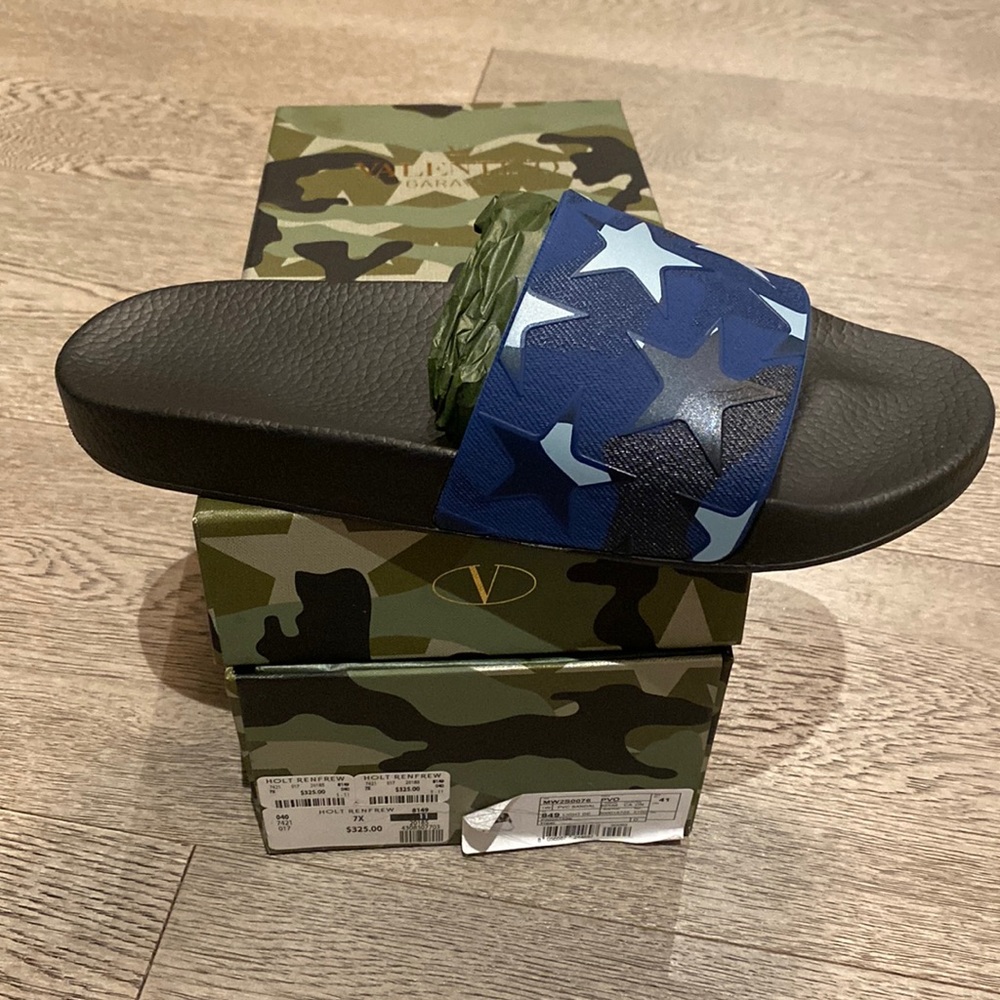 Brand New Valentino Slides!